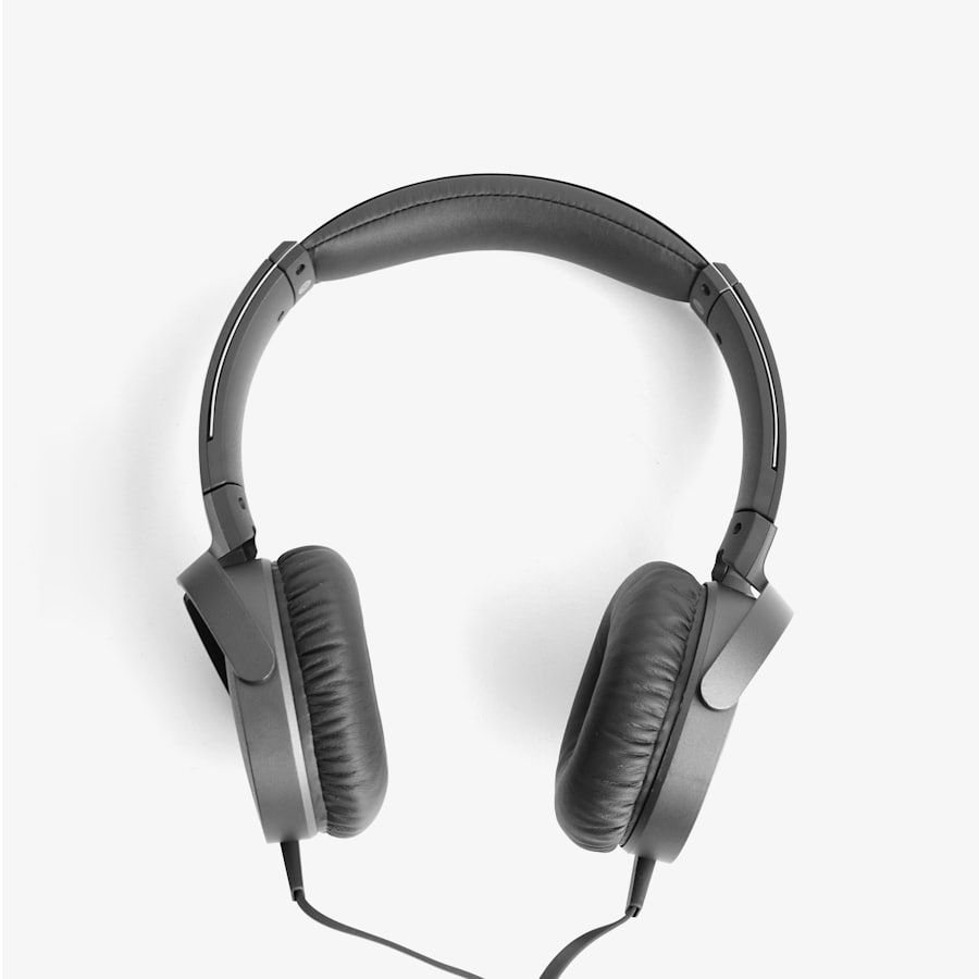 Over-ear headphones Studio