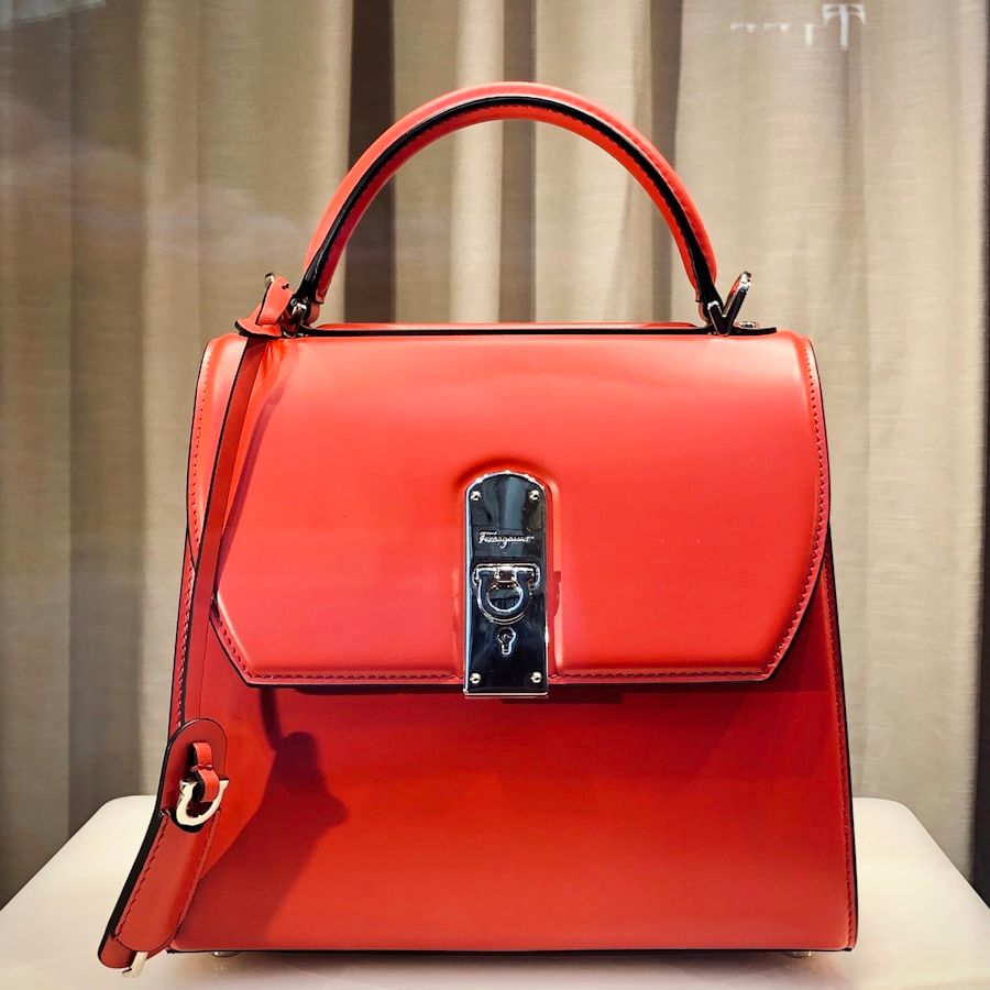 Scarlet top-handle bag